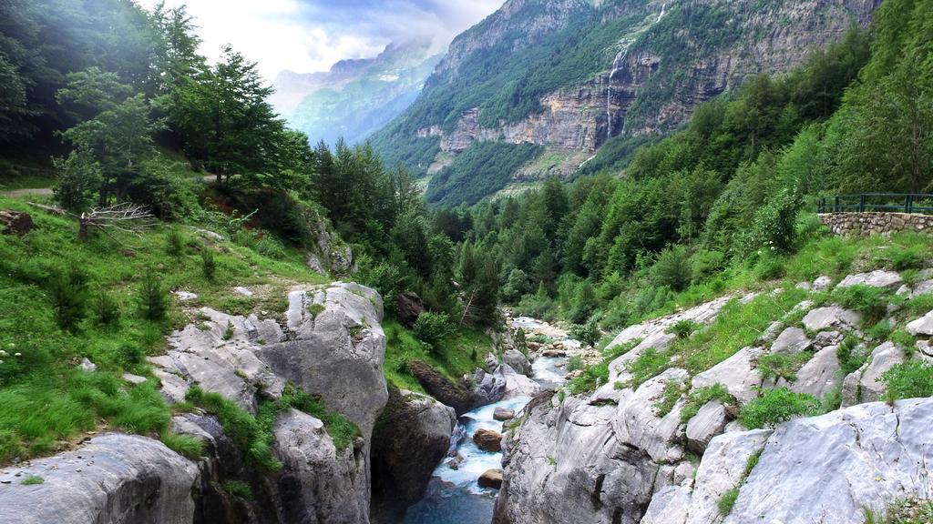 Vvf Saint-Lary-Soulan Hautes-Pyrenees Exterior photo